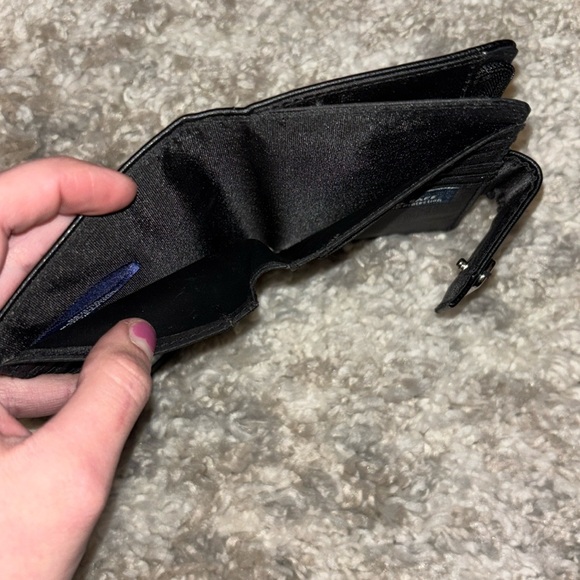 Nautica wallet EUC - Picture 4 of 8